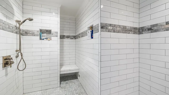 Receveur extra-plat ou à carreler : que choisir ?